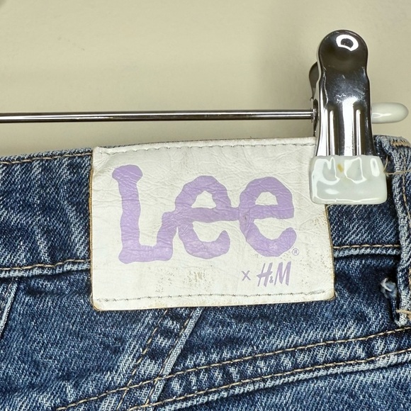 H&M X LEE Collab Vintage Style Medium Wash Balloon Jeans - Picture 7 of 9